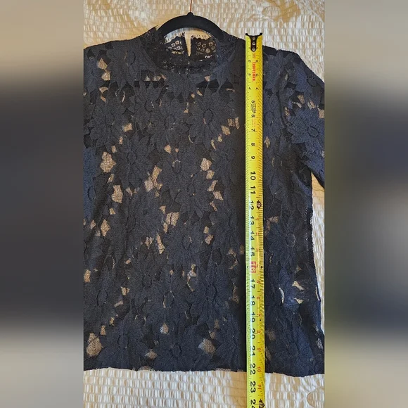 Oserjep - Black Floral Lace Blouse - Picture 5 of 7